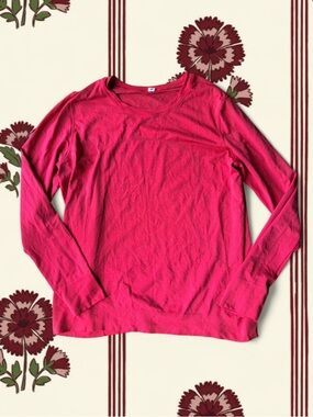Lululemon Women’s Lightweight Crewneck Sweatshirt - Hot Pink